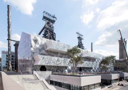Valentiny hvp architects wint staalbouwwedrijd met Luxembourg Learning Center - Maison du Livre